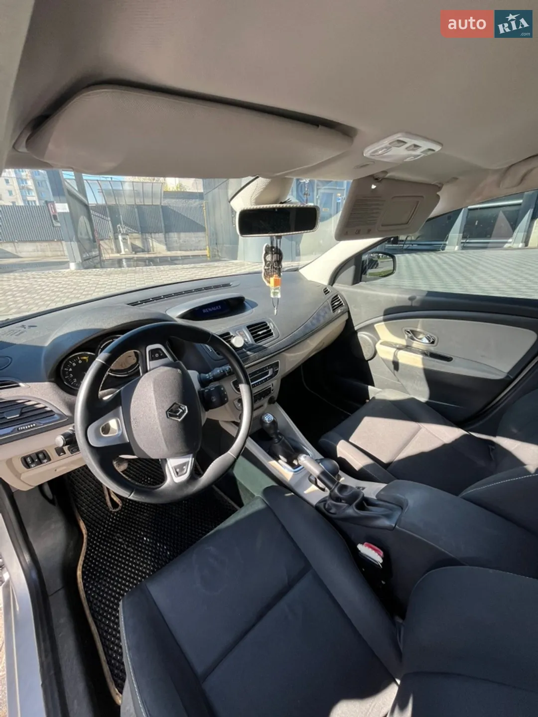 2012 Renault Megane - мініатюра 11