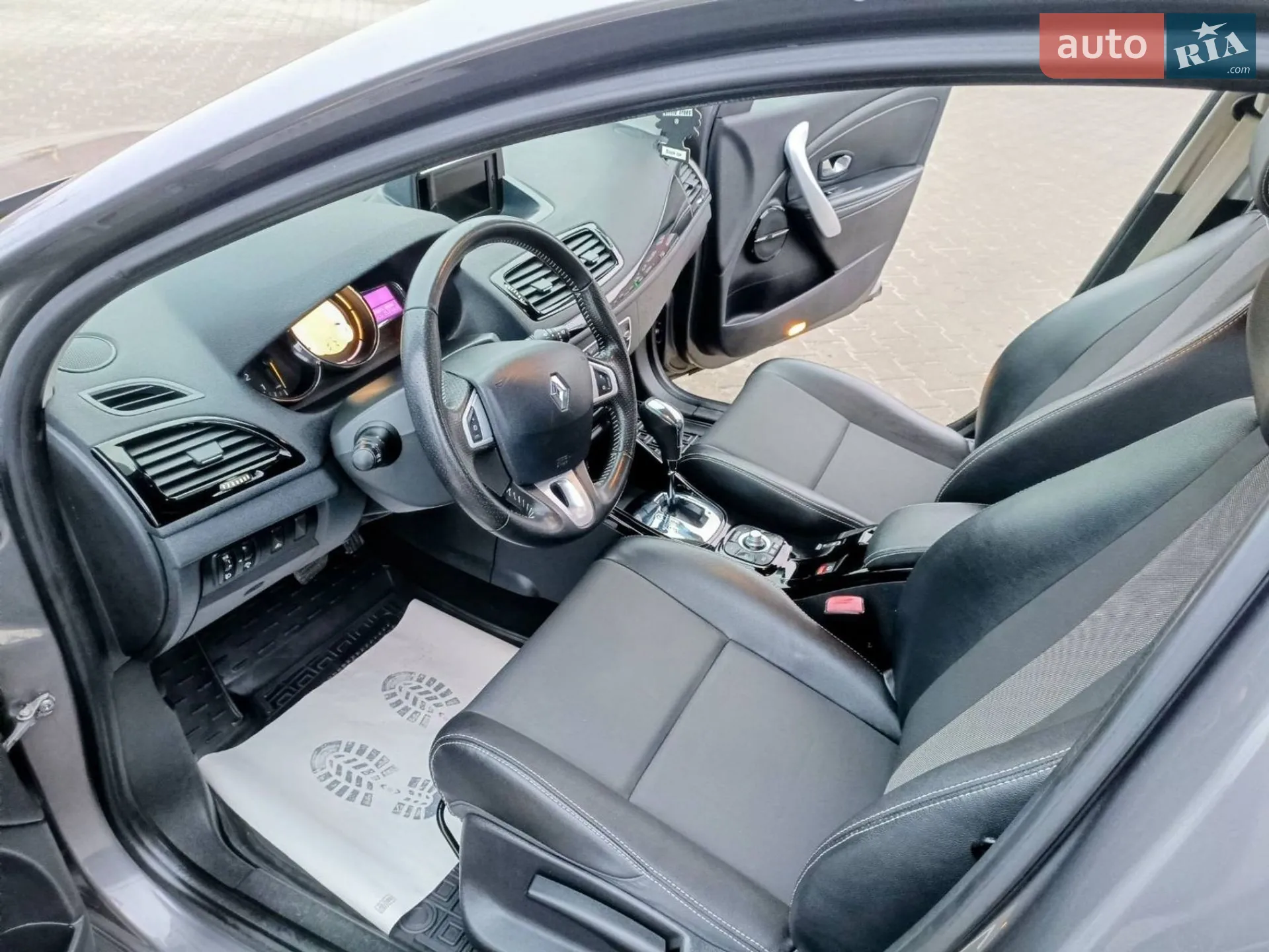 2012 Renault Megane - мініатюра 18