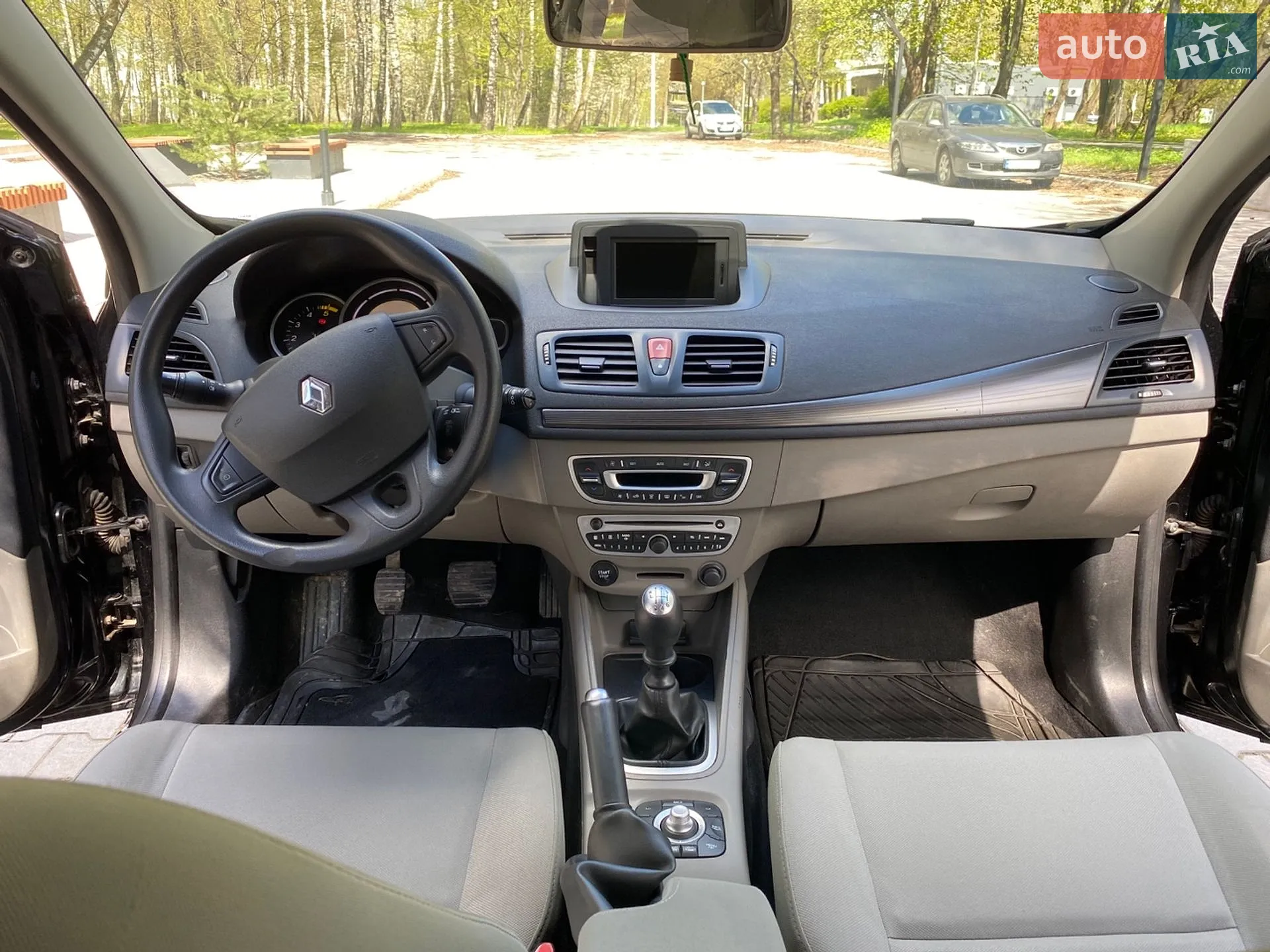2010 Renault Megane - мініатюра 17