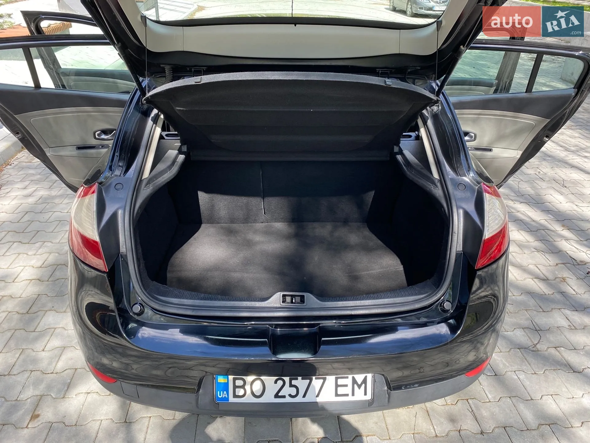 2010 Renault Megane - мініатюра 20