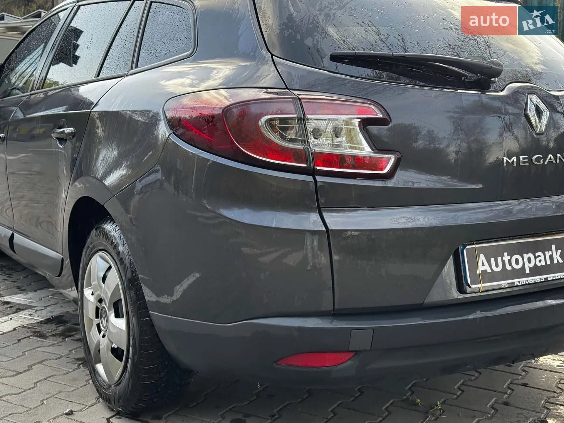 2010 Renault Megane - мініатюра 10