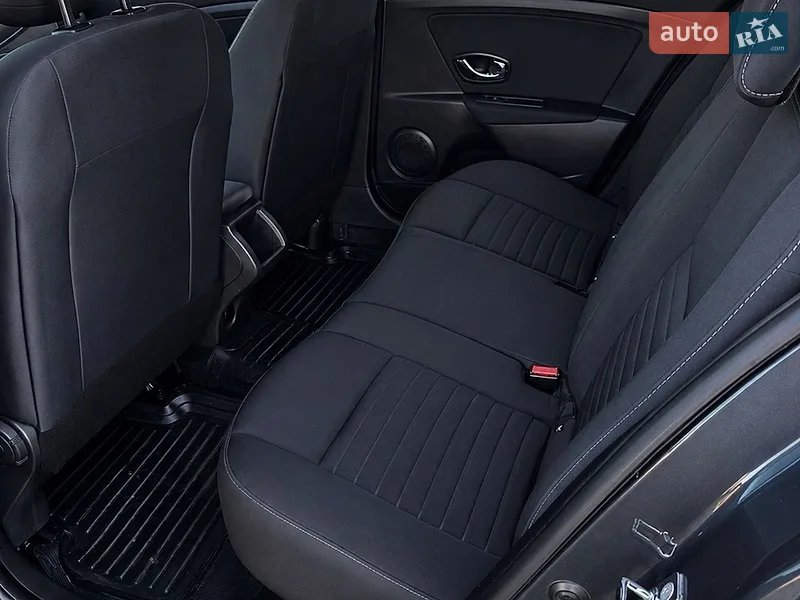 Renault Megane 2015 VIN VF1KZX40652454321 фото оголошення 14 з 58
