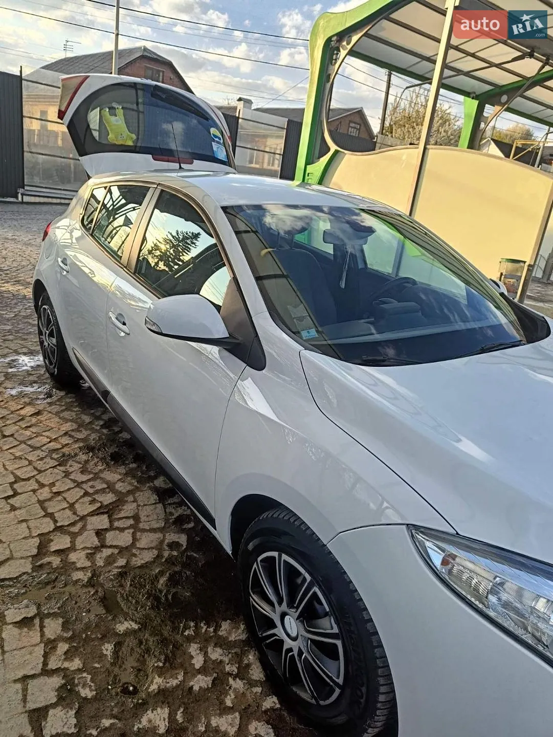 2010 Renault Megane - мініатюра 9