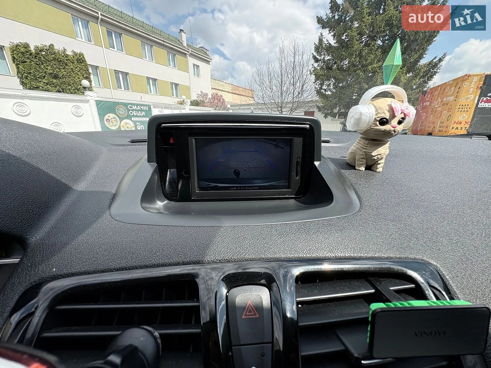 2012 Renault Megane - мініатюра 25