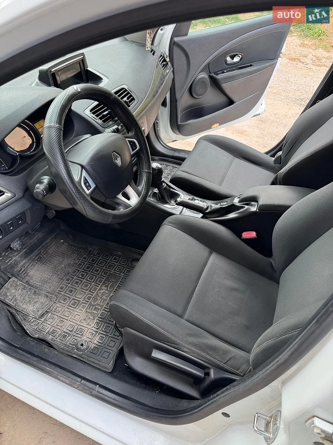 2012 Renault Megane - мініатюра 16