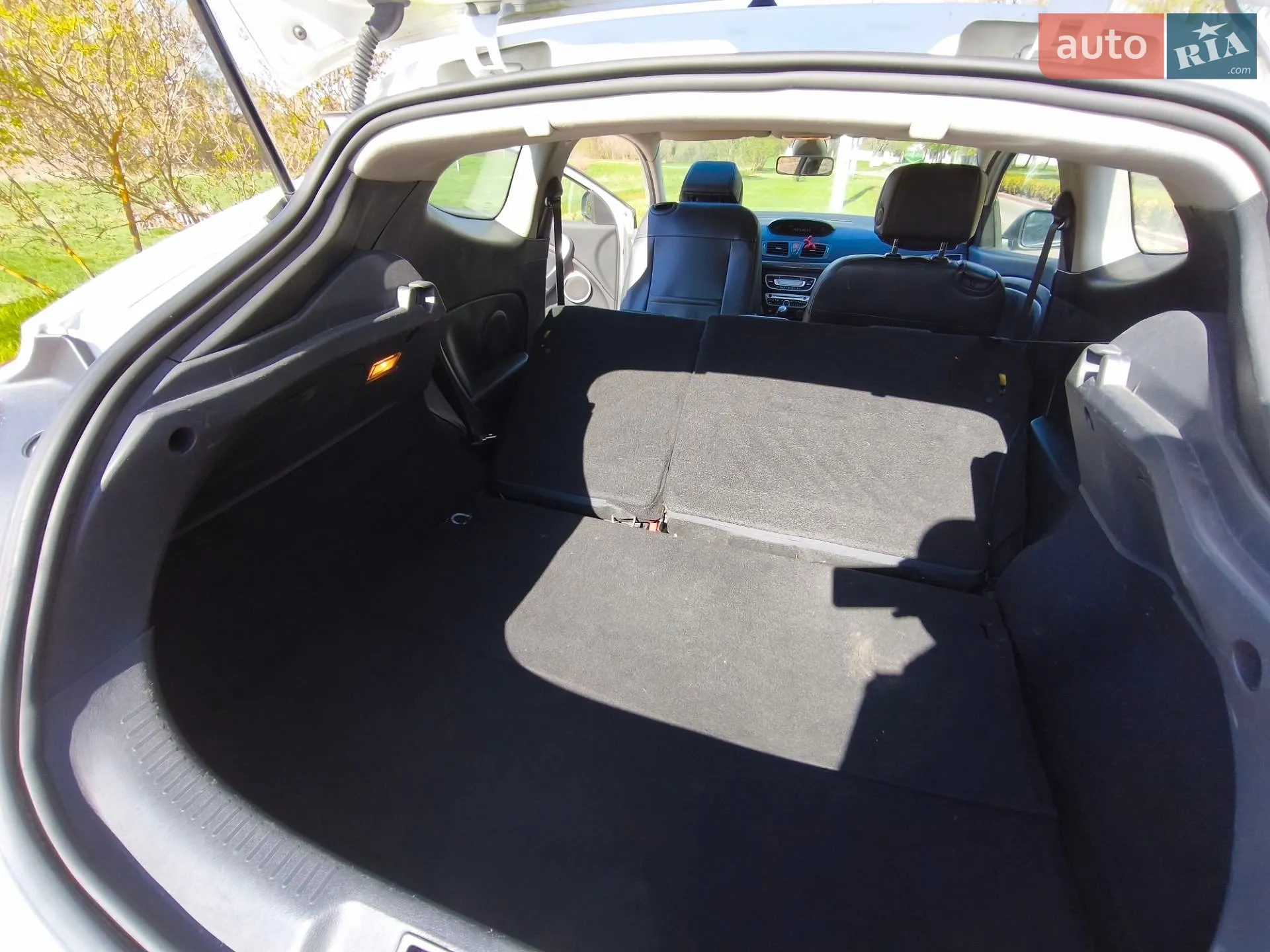 2010 Renault Megane - мініатюра 39