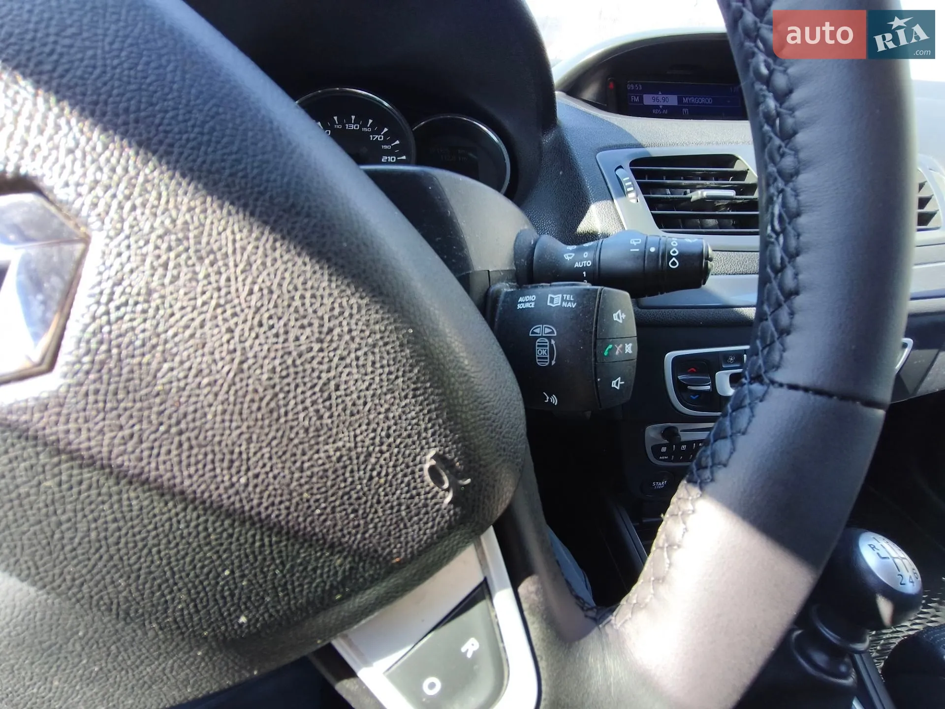 2010 Renault Megane - мініатюра 52