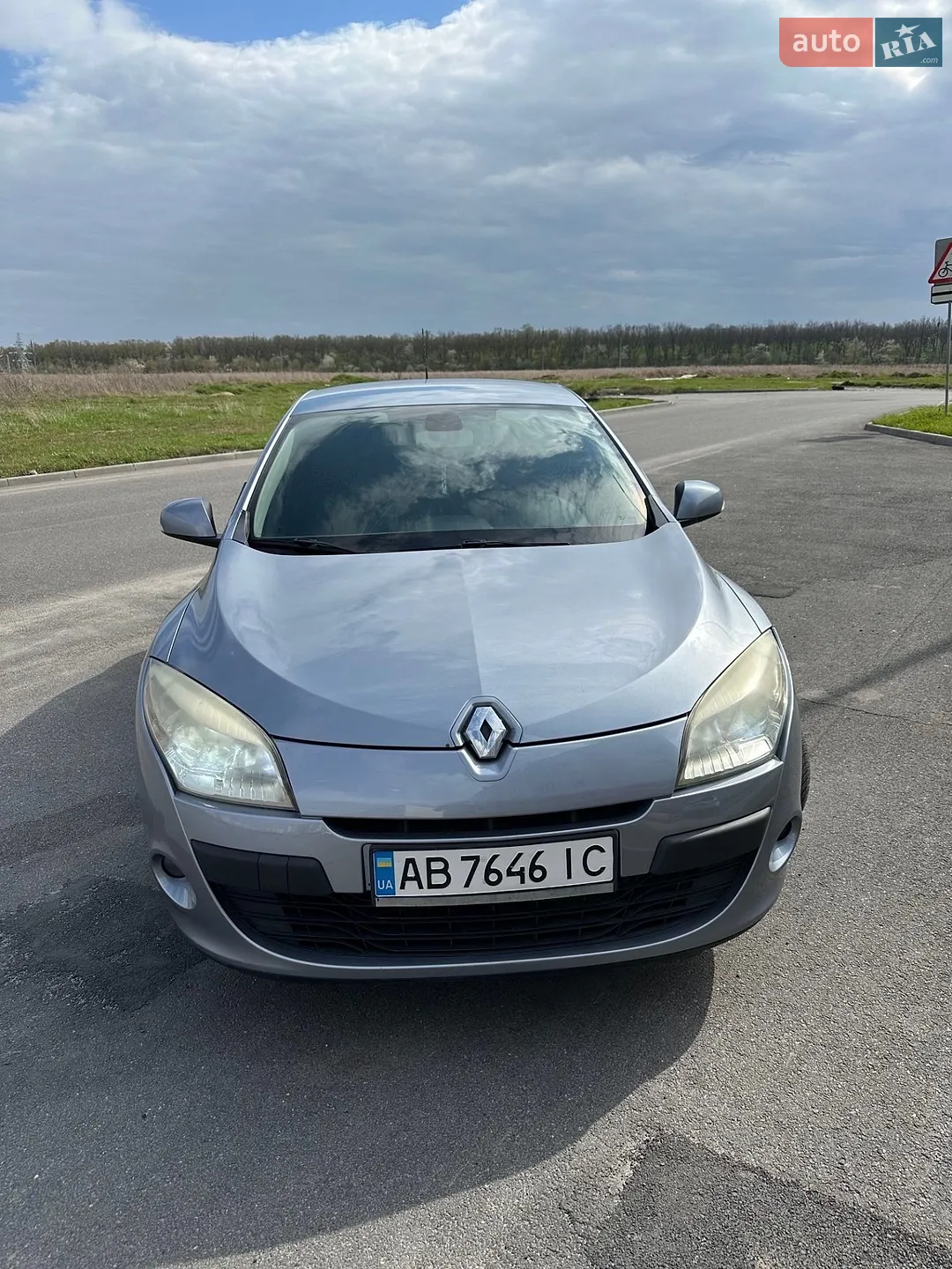 2010 Renault Megane - мініатюра 2