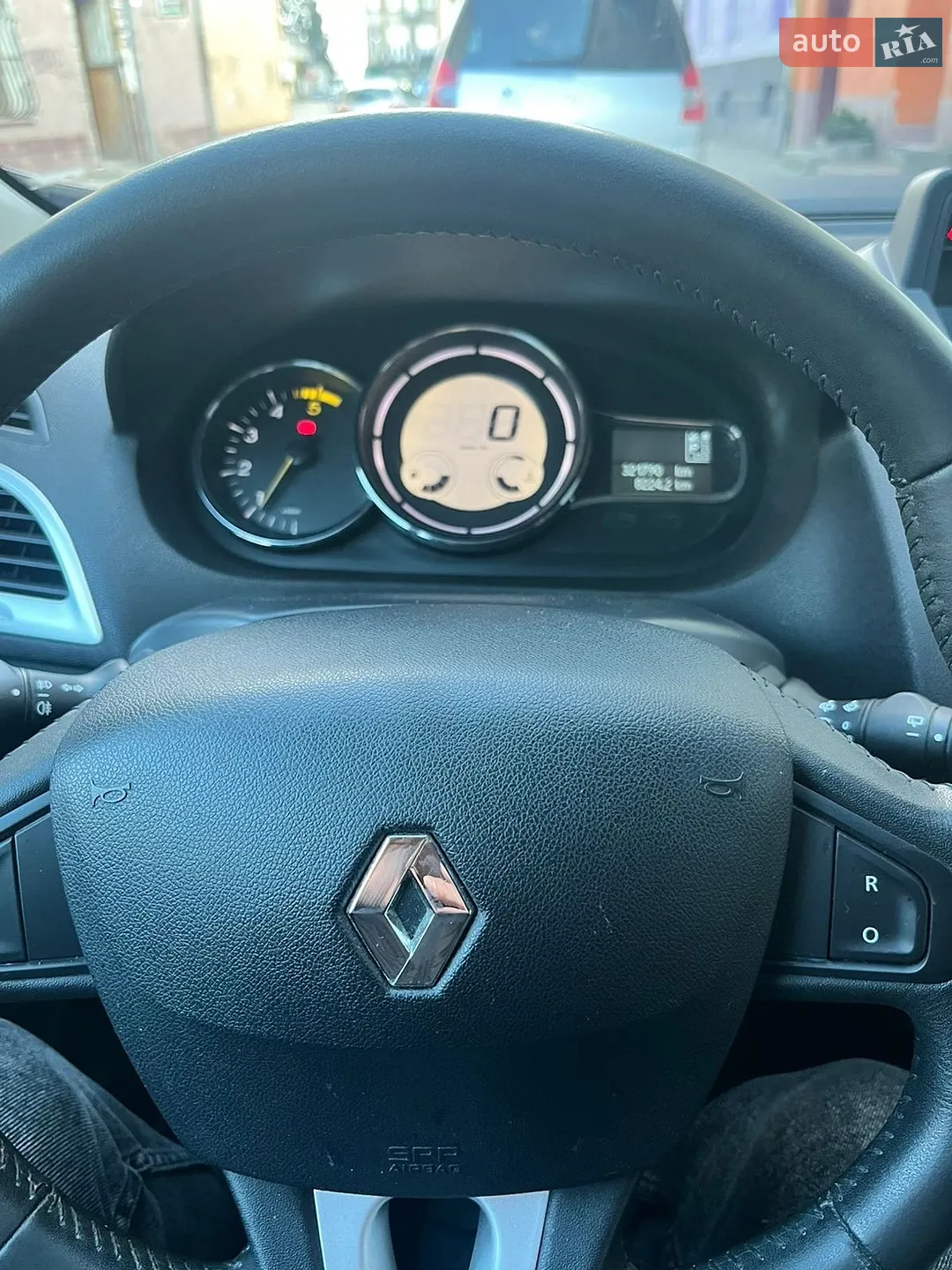 2011 Renault Megane - мініатюра 20