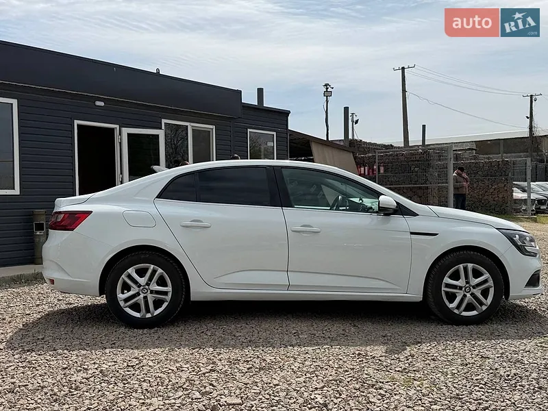 Renault Megane 2017 VIN VF1RFB00658663730 фото оголошення 4 з 75