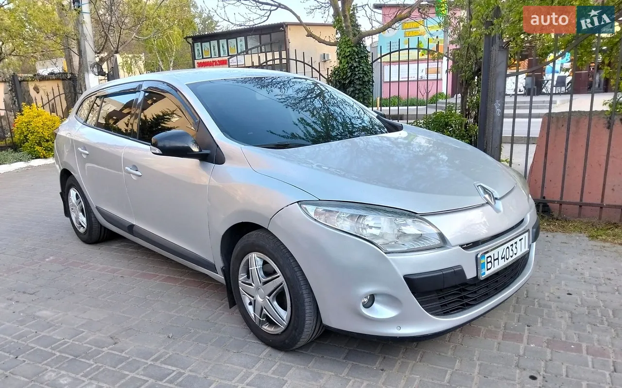 2010 Renault Megane - мініатюра 22