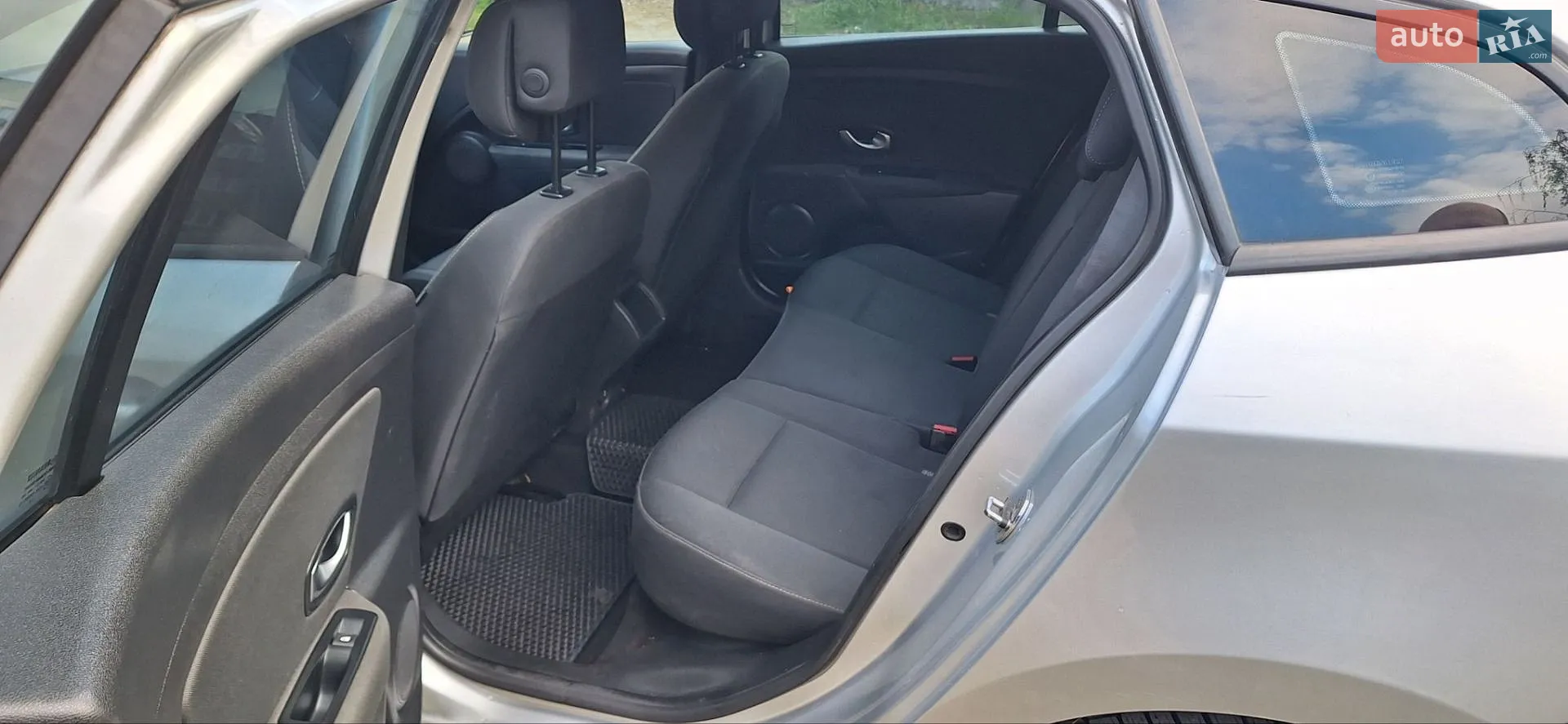 2010 Renault Megane - мініатюра 16