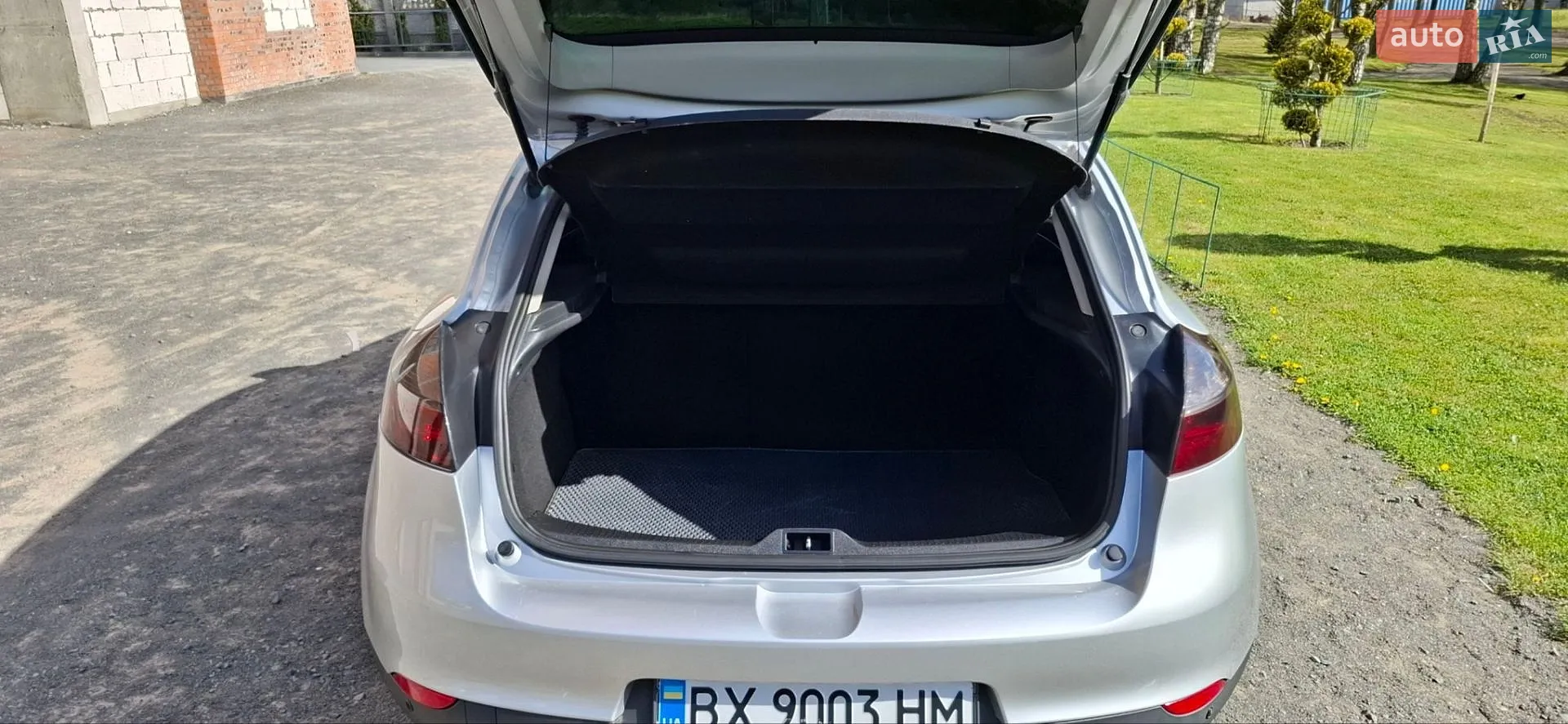 2010 Renault Megane - мініатюра 25