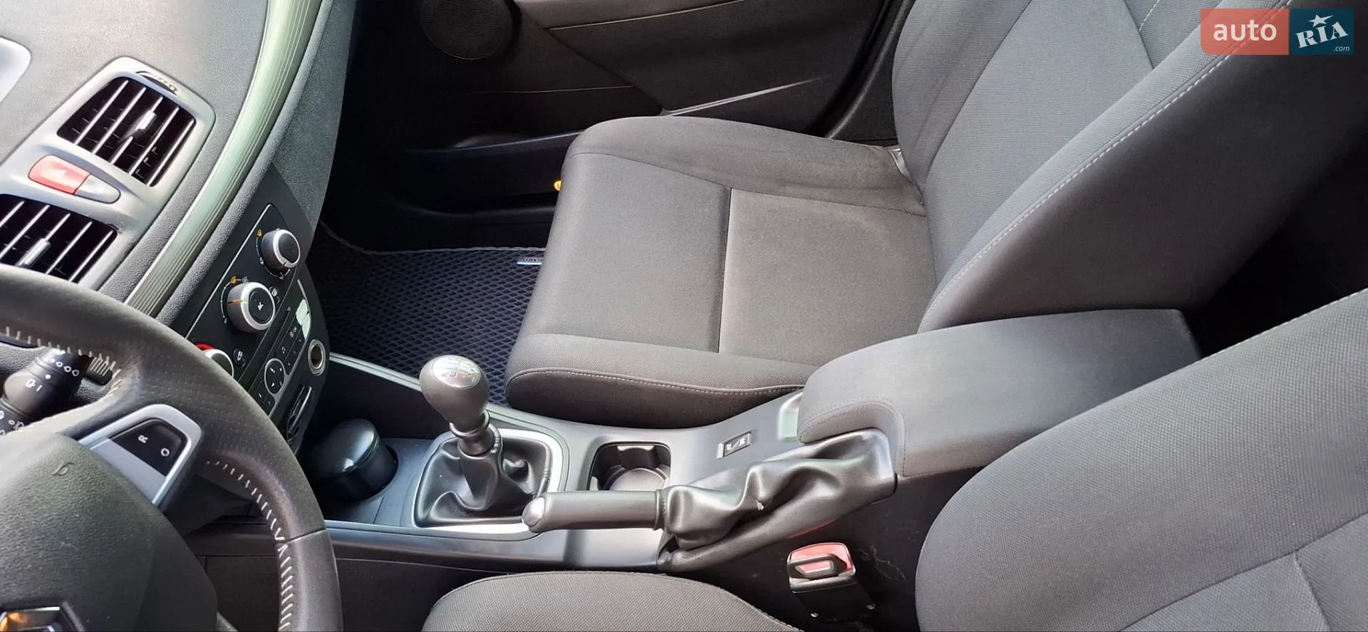 2010 Renault Megane - мініатюра 55