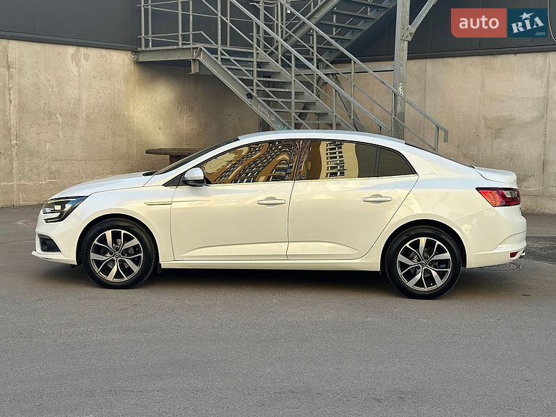 Седан Renault Megane 2019 в Киеве