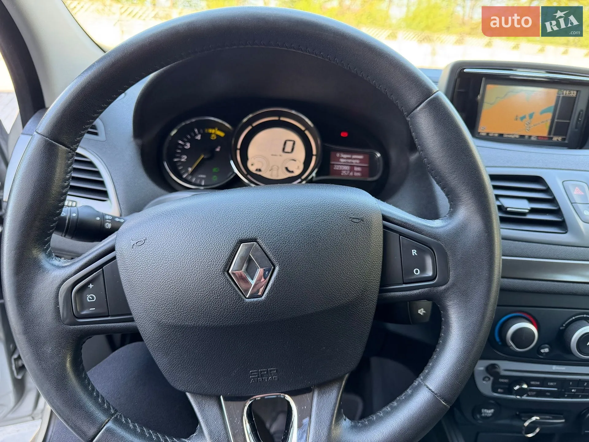 2015 Renault Megane - мініатюра 35