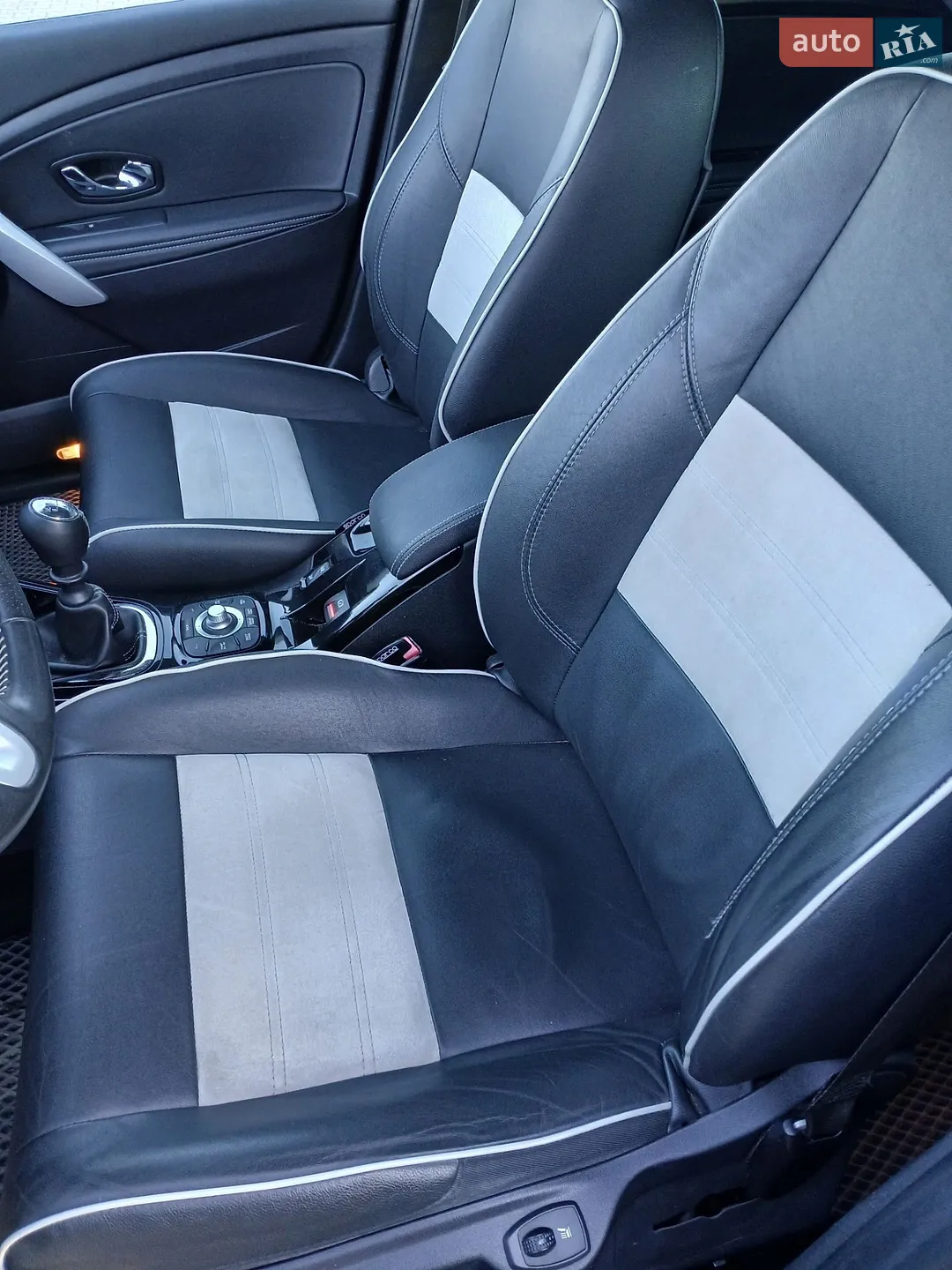 2012 Renault Megane - мініатюра 15