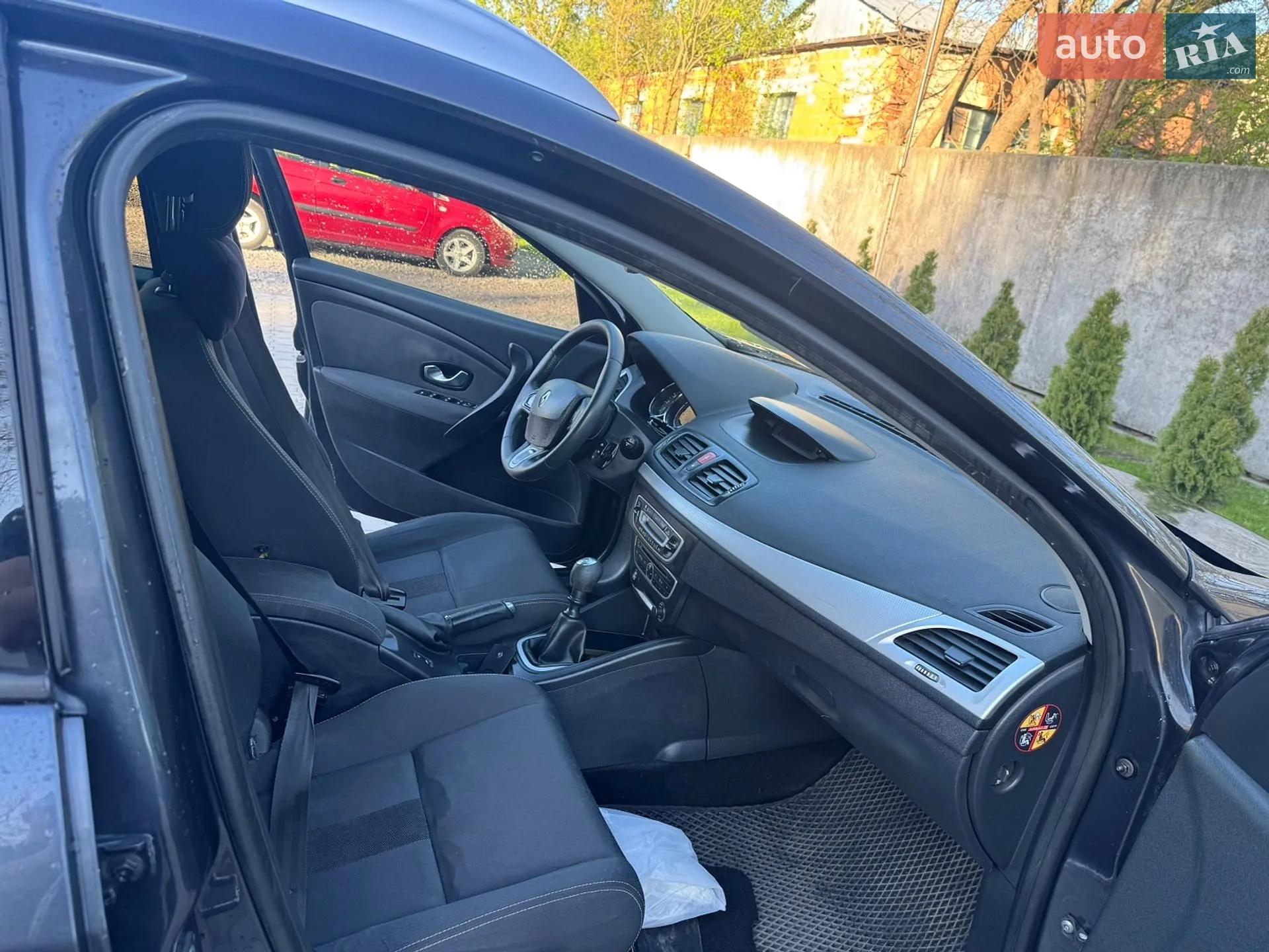 2010 Renault Megane - мініатюра 9
