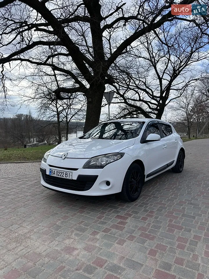 2010 Renault Megane - мініатюра 18