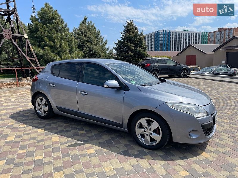 Хэтчбек Renault Megane 2008 в Днепре