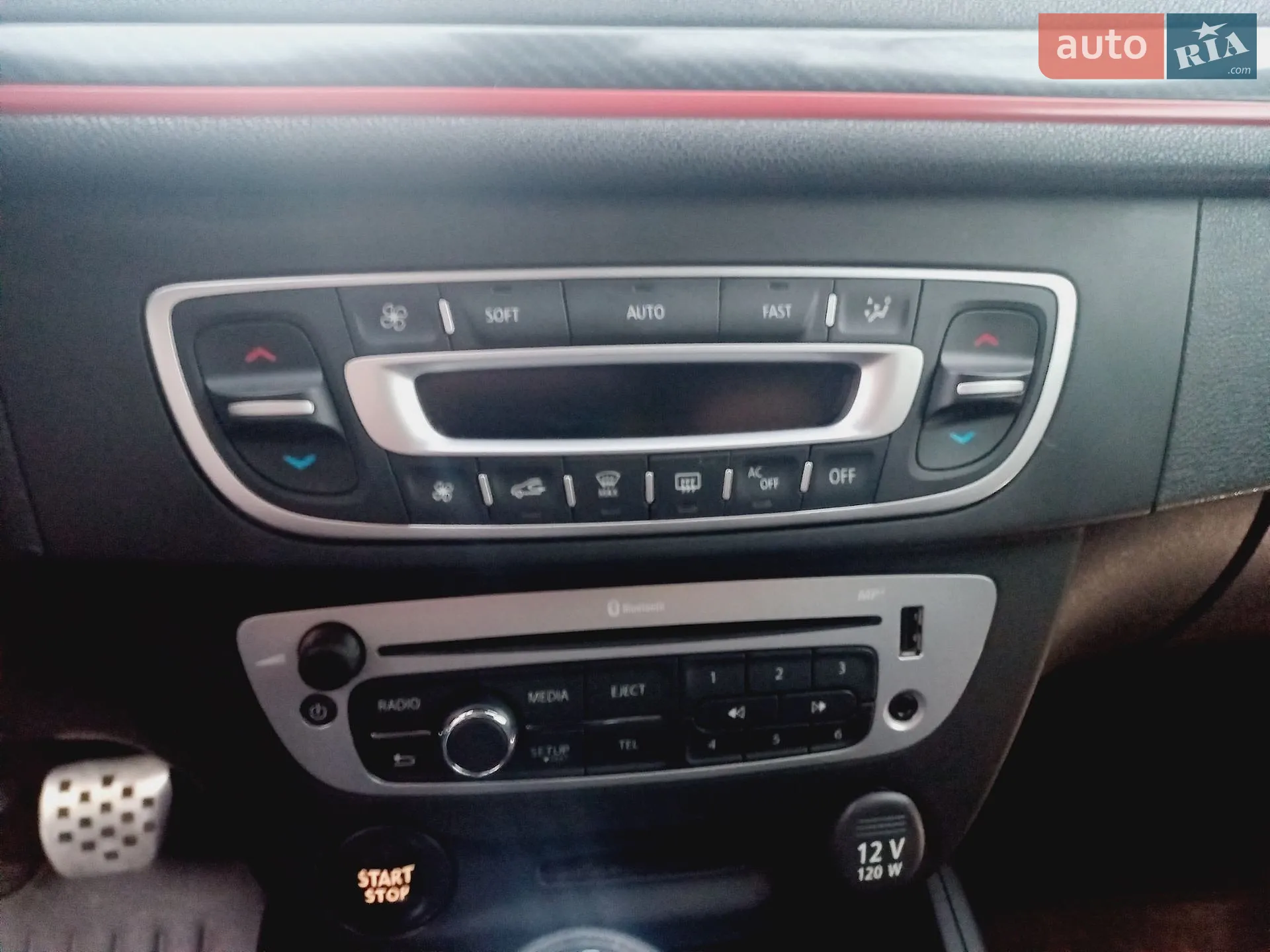 2013 Renault Megane - мініатюра 22