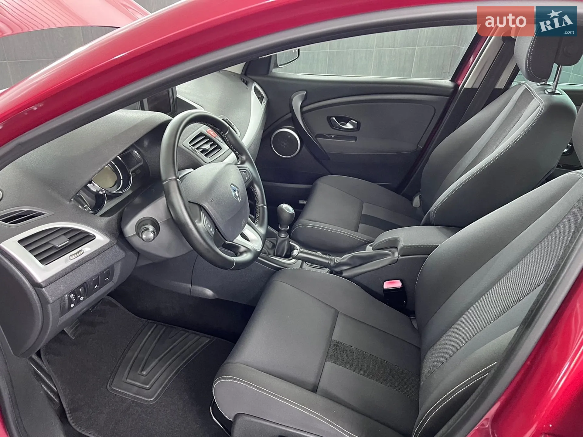 2010 Renault Megane - мініатюра 76