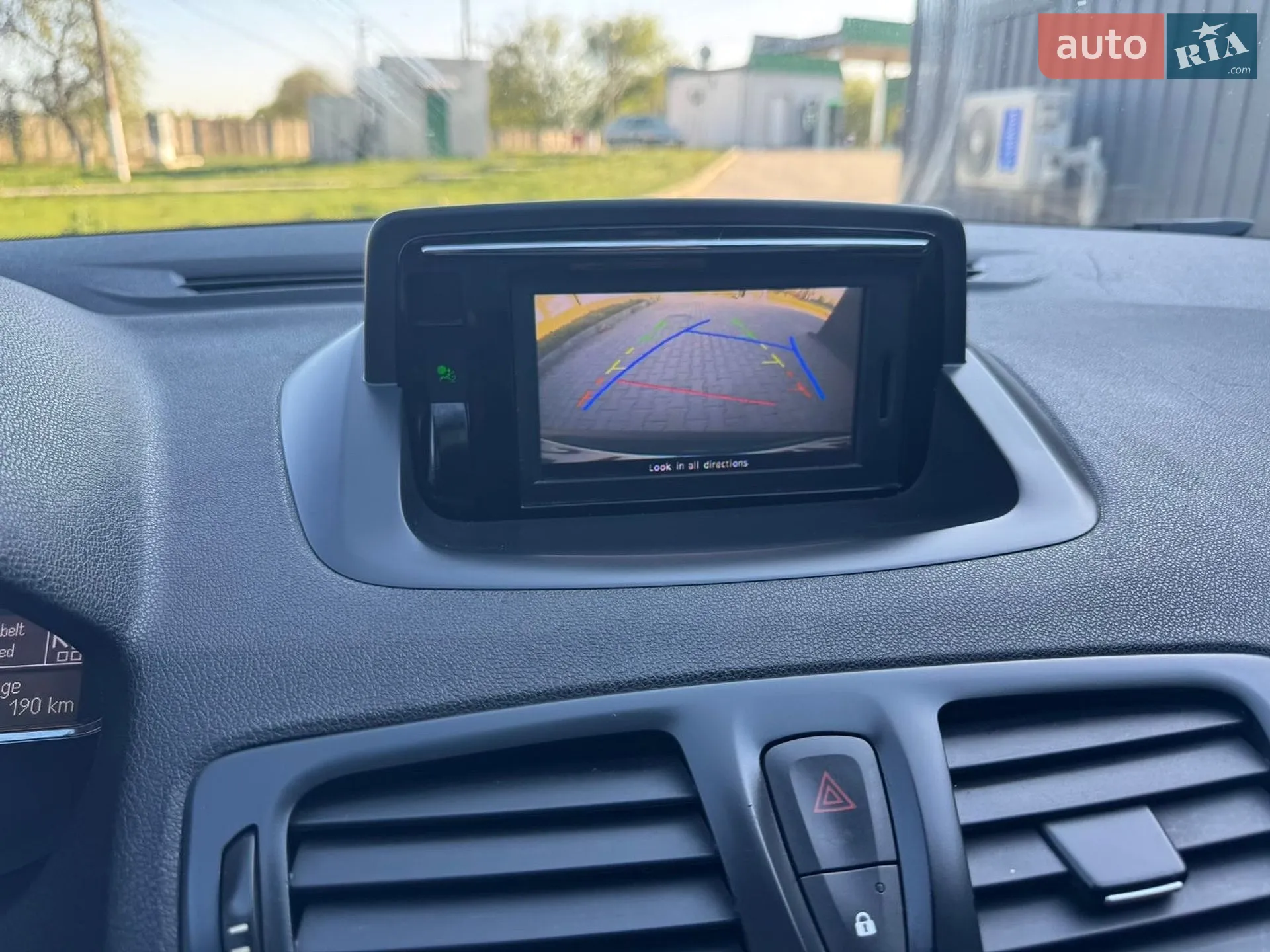 2012 Renault Megane - мініатюра 21