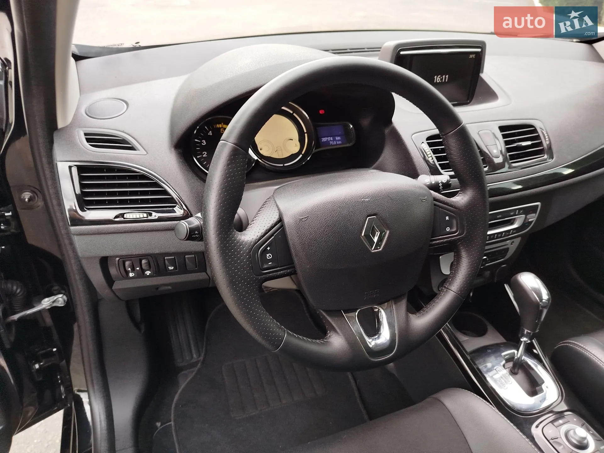 2015 Renault Megane - мініатюра 38