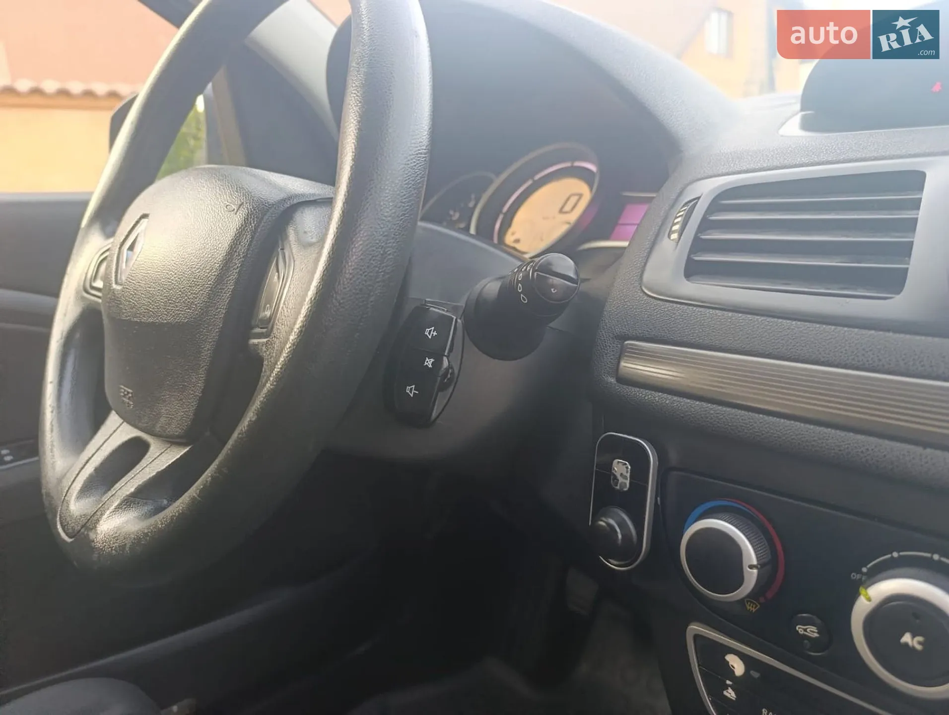 2011 Renault Megane - мініатюра 26