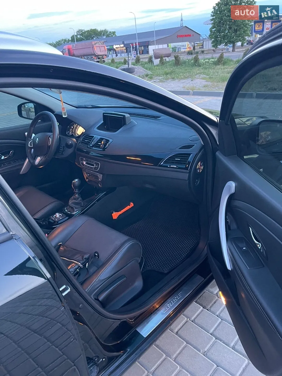 2012 Renault Megane - мініатюра 11
