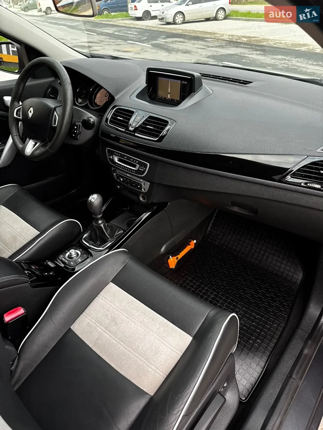 2012 Renault Megane - мініатюра 24