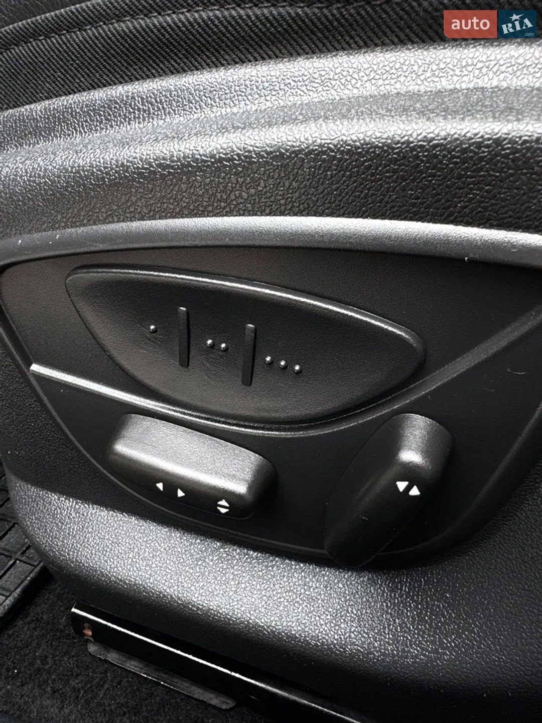 2012 Renault Megane - мініатюра 43