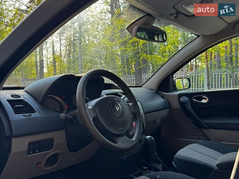 Хэтчбек Renault Megane 2002 в Киеве