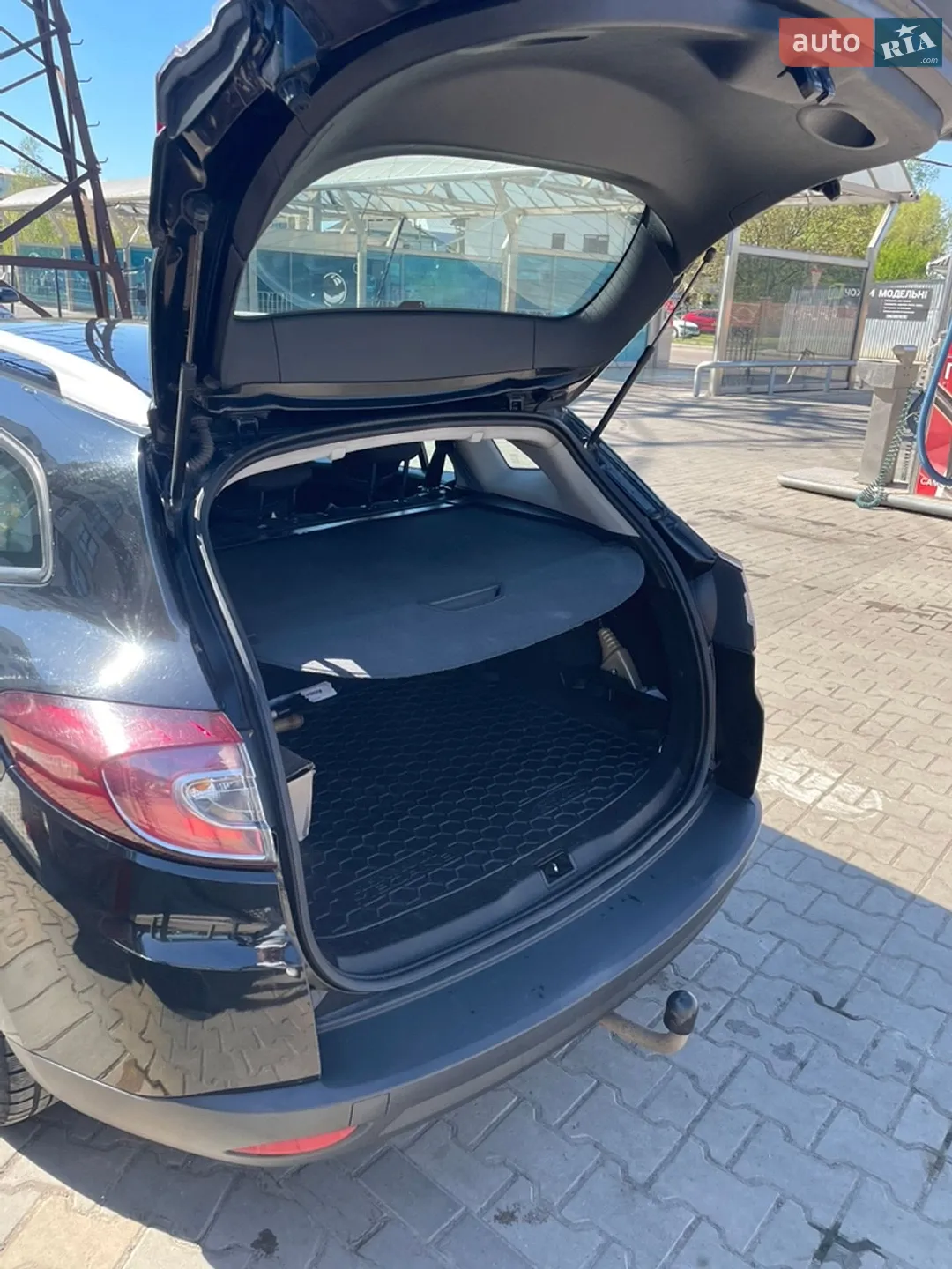 2011 Renault Megane - мініатюра 12