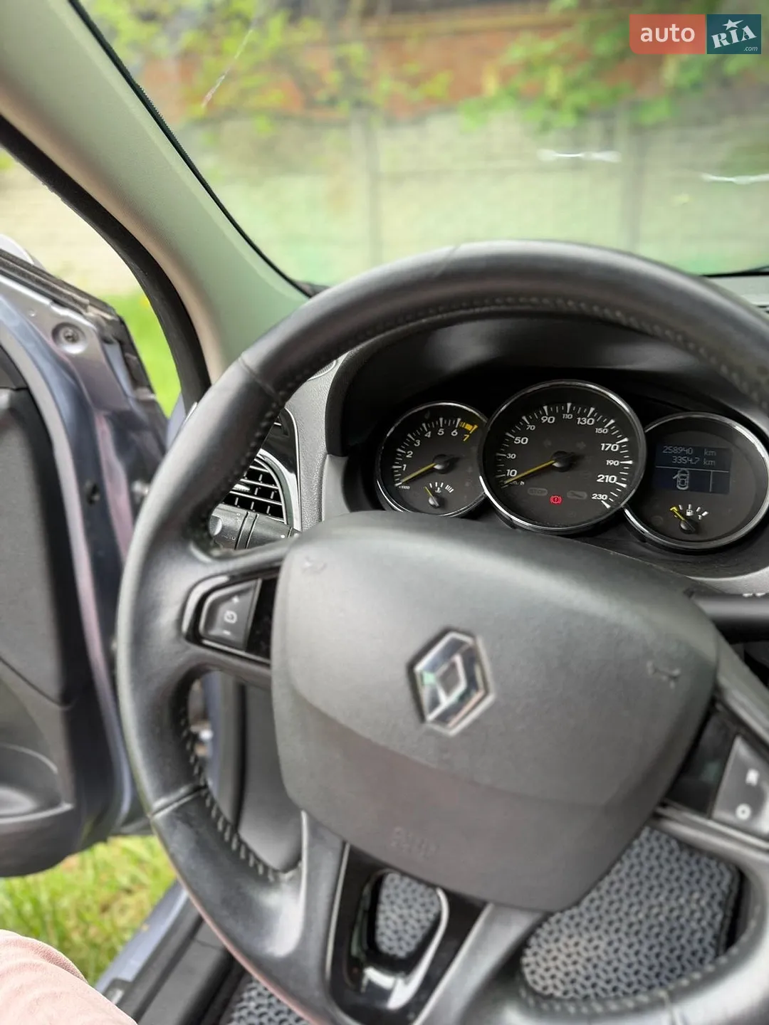 2010 Renault Megane - мініатюра 17