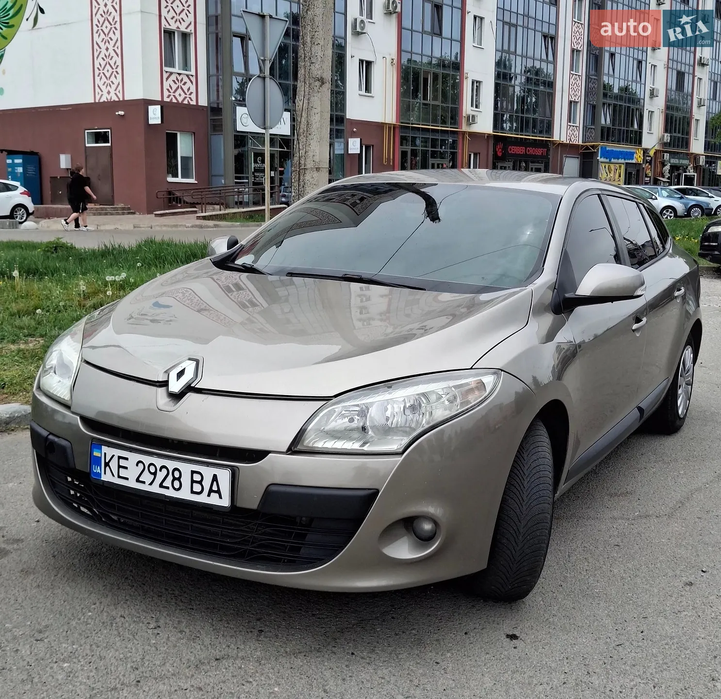 2010 Renault Megane - мініатюра 2