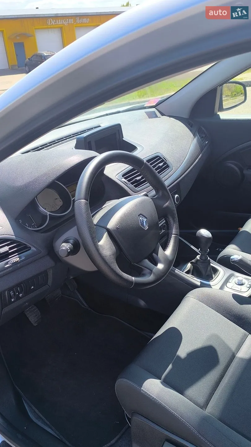 2011 Renault Megane - мініатюра 35