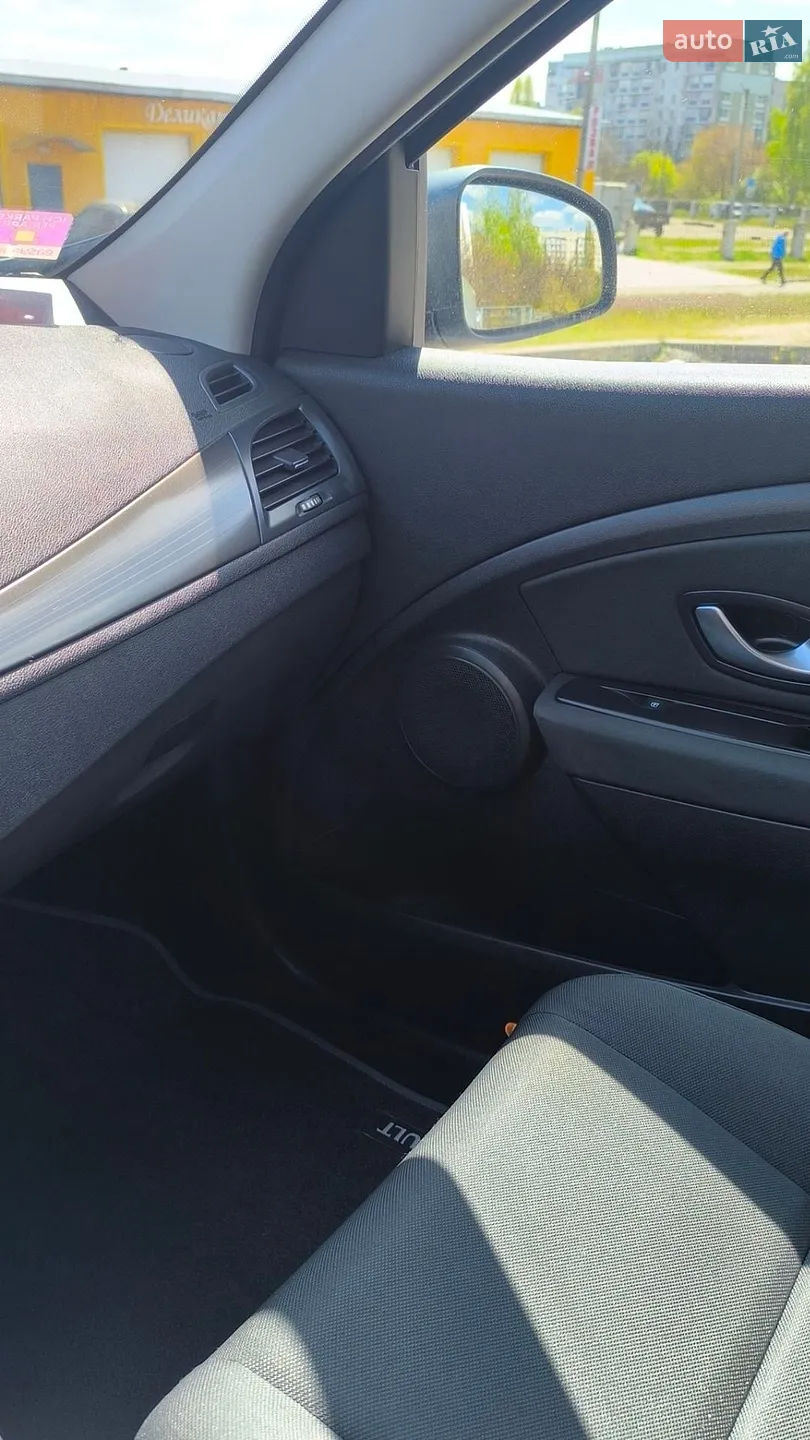2011 Renault Megane - мініатюра 38