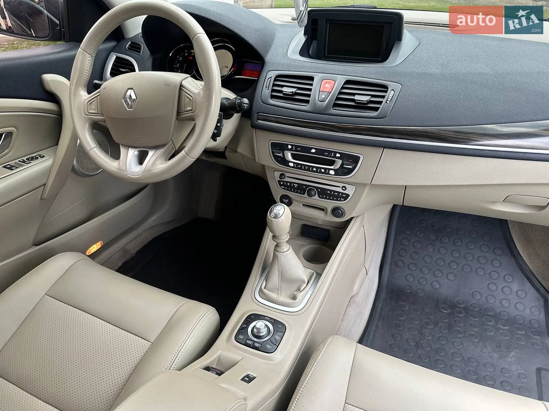 2010 Renault Megane - мініатюра 18