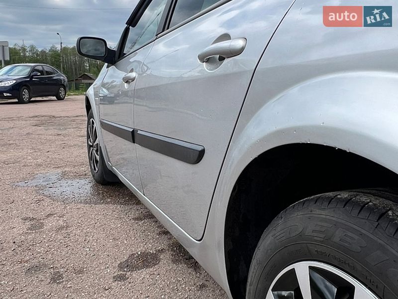 Универсал Renault Megane 2006 в Городне