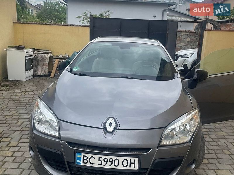Кабриолет Renault Megane 2013 в Львове