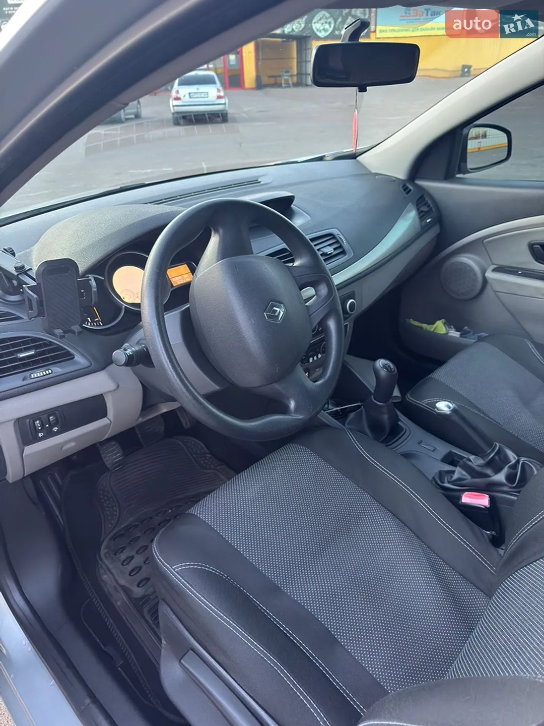 2011 Renault Megane - мініатюра 27