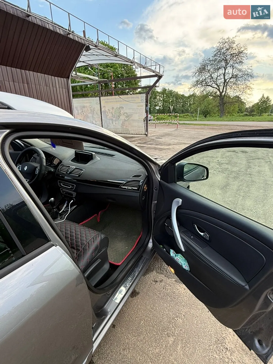 2012 Renault Megane - мініатюра 12