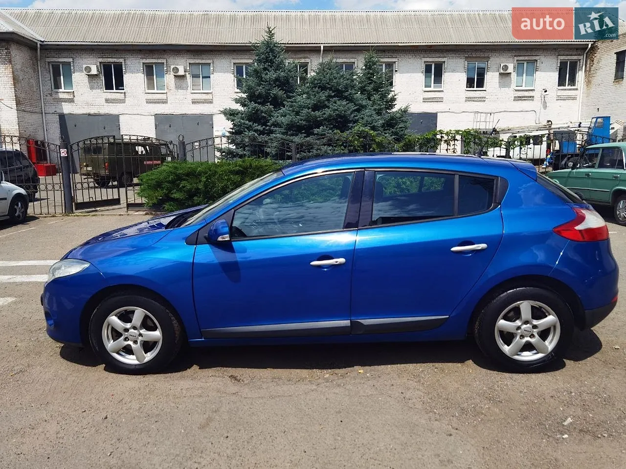 2010 Renault Megane - мініатюра 11