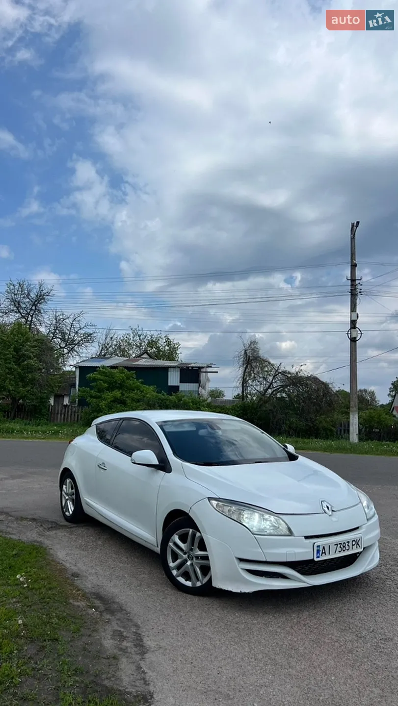 2010 Renault Megane - мініатюра 2