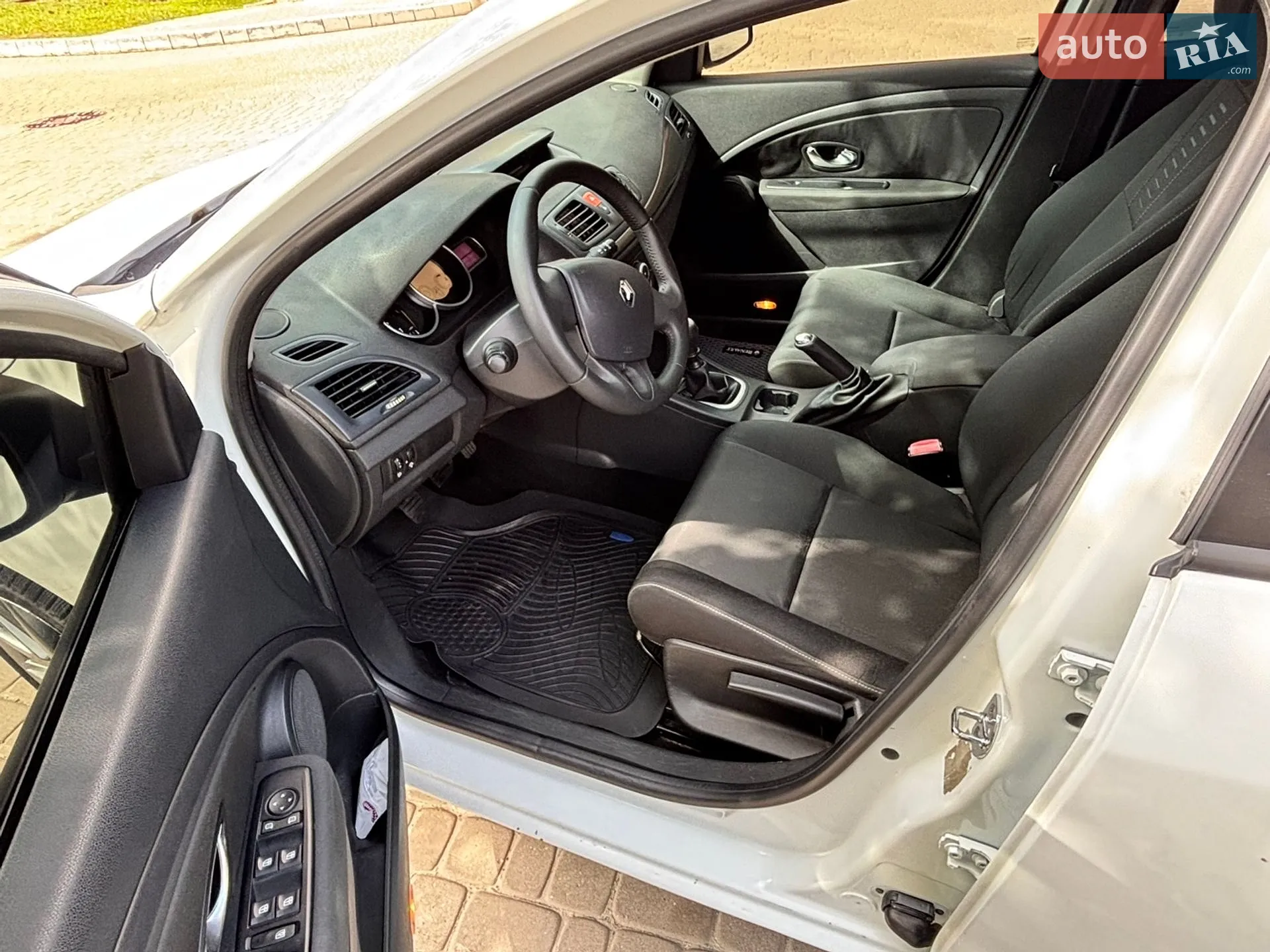 2010 Renault Megane - мініатюра 7