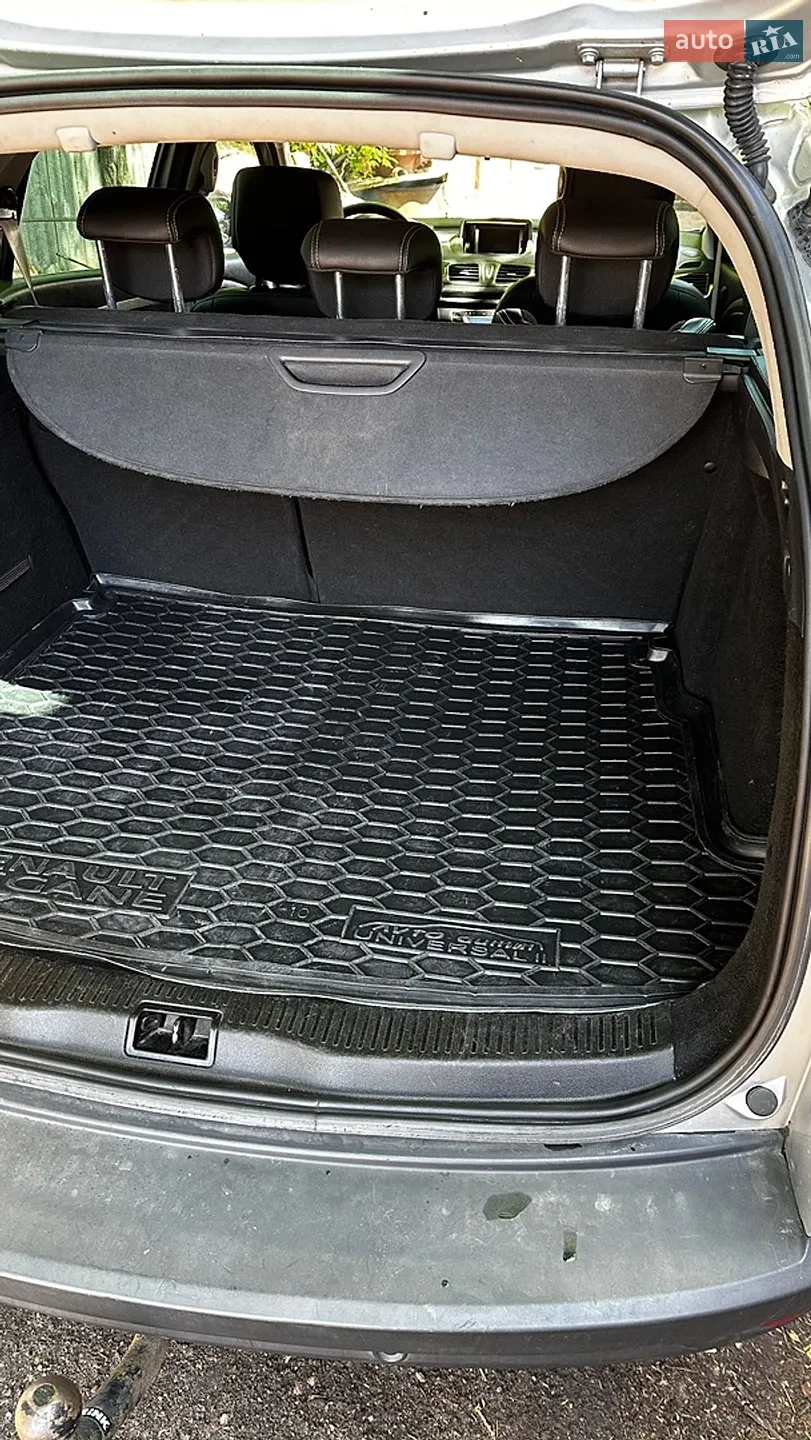 2013 Renault Megane - мініатюра 22