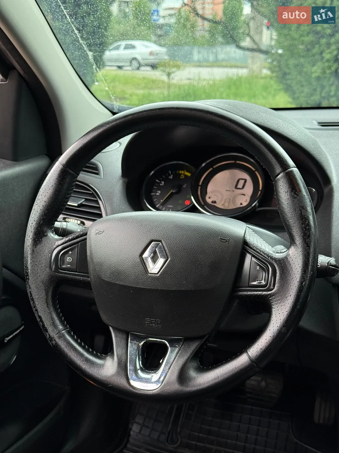 2013 Renault Megane - мініатюра 25
