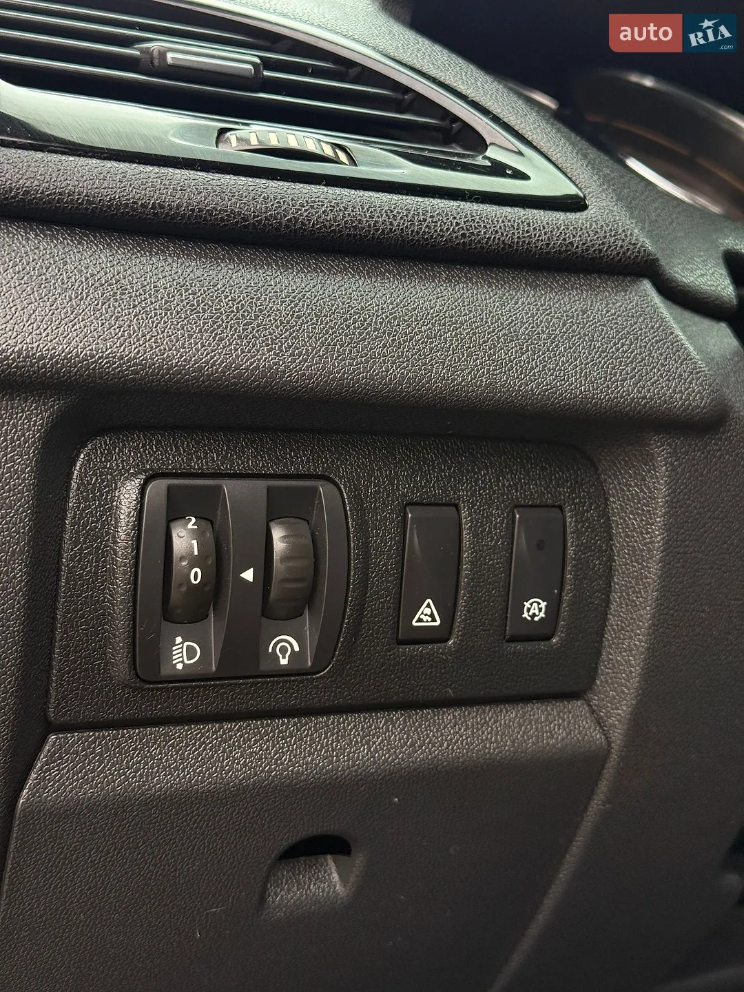 2013 Renault Megane - мініатюра 36