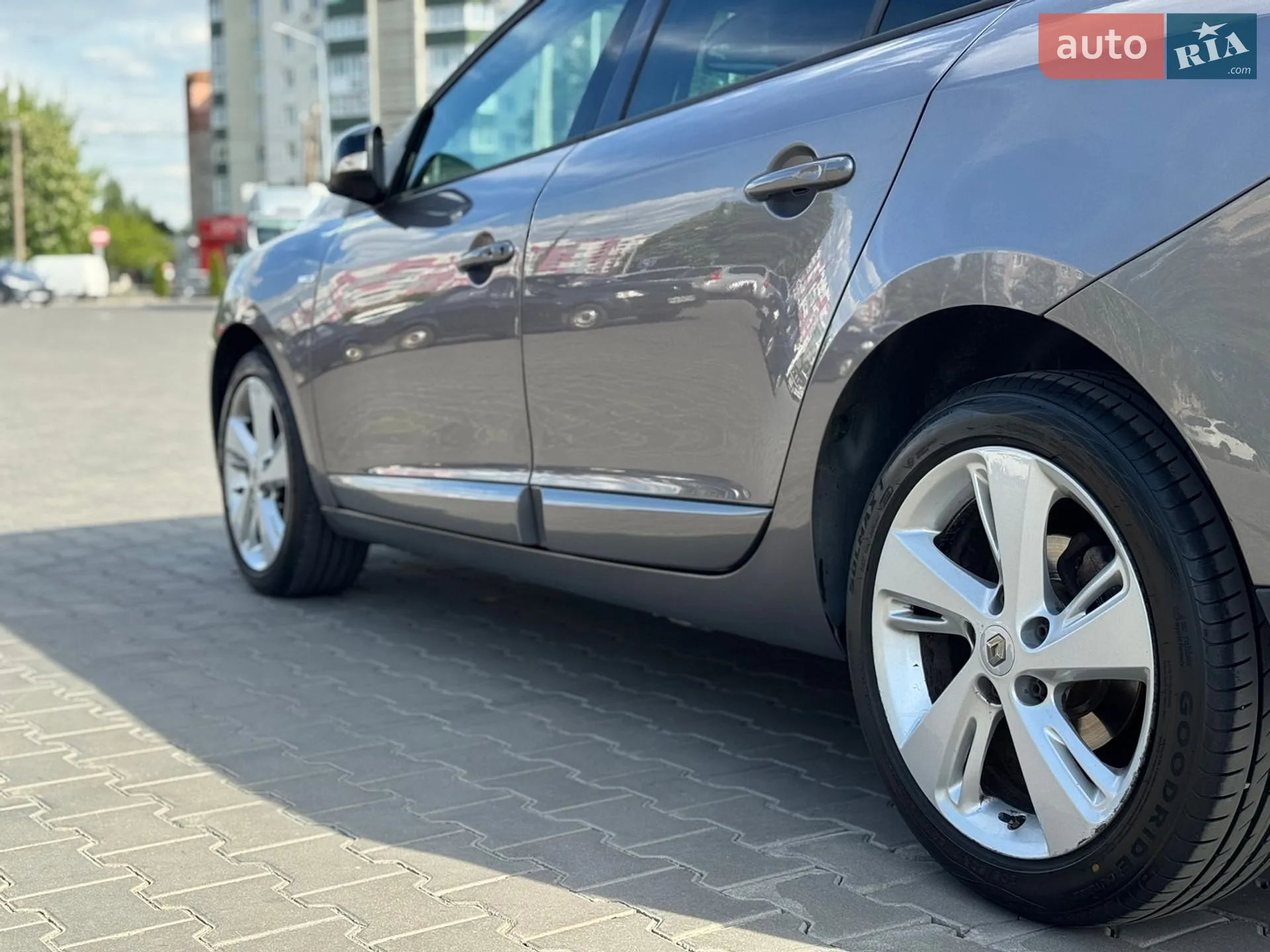 2012 Renault Megane - мініатюра 12